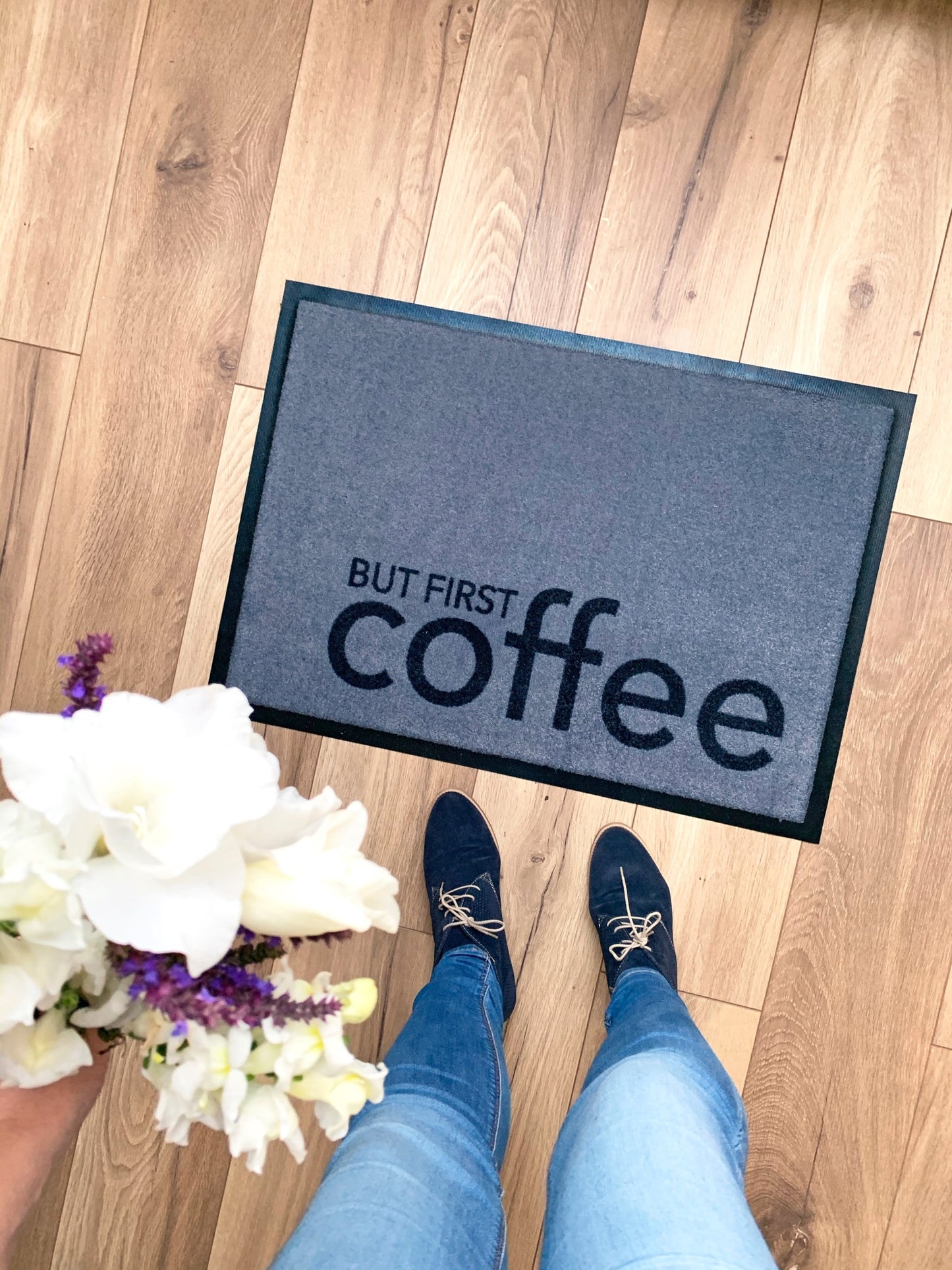 But first coffee Fußmatte in grau